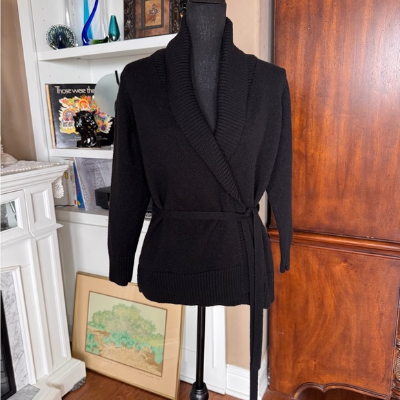 Ann Taylor Sweaters - Ann Taylor Wool Black Open Collar Cardigan